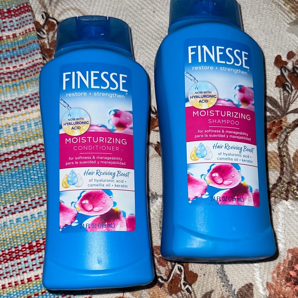 Finesse Moisturizing Hair Care Duo